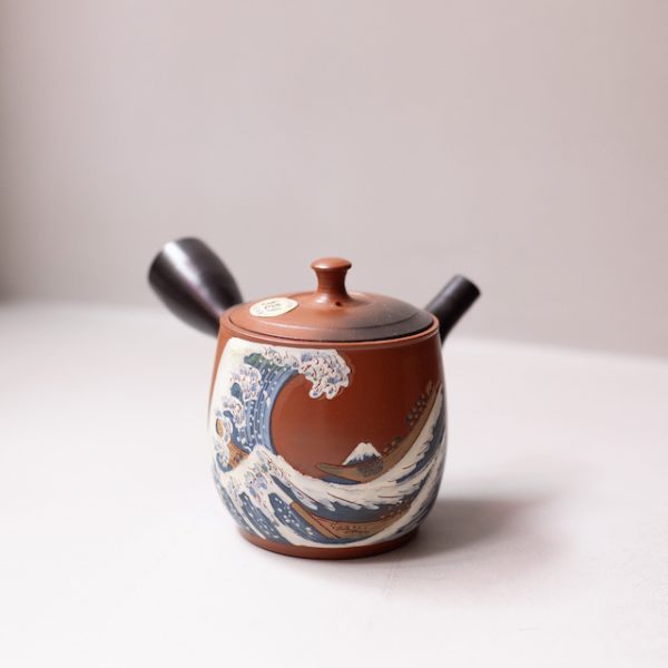 Kanagavos banga teapot